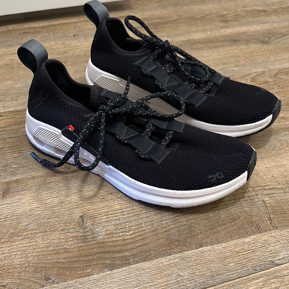 On cloud black sneakers